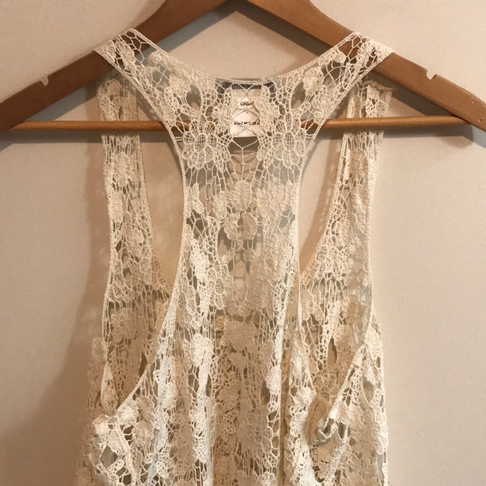 Embroidered top - Picture 3 of 3